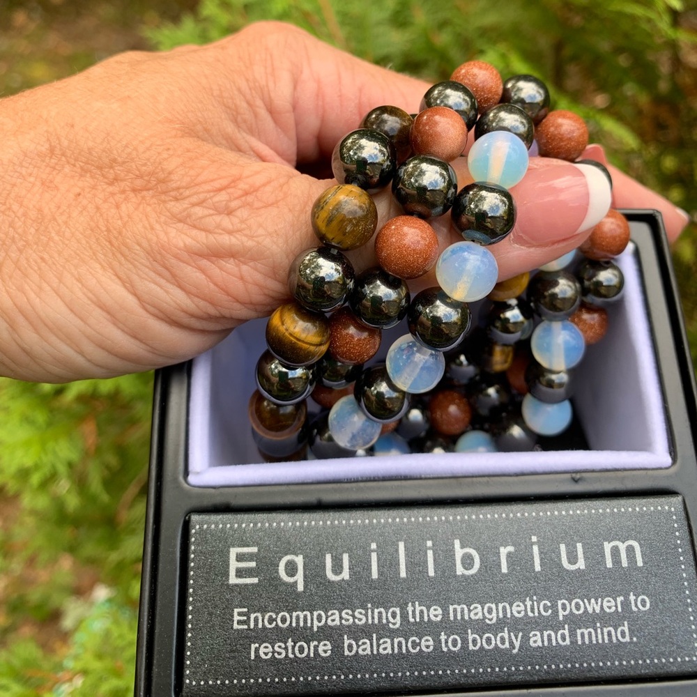 NWT Magnetic Jewelry Set Genuine Gemstones